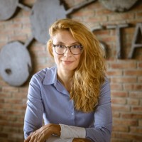 Katalin Bozoki-Debreceni's profile photo
