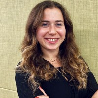 Nil Burumoğlu Email