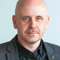 E-mail e número de telefone de Martin Hadfield