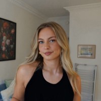 Chloé Lawrence Email