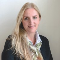 Karin Auinger Email