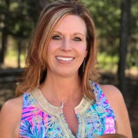 LOGOSNET Learning & Communication Employee Mary Pearson's profile photo