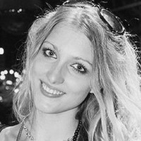 Lisa Robbins Email & Phone Number