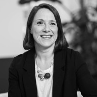 Email e telefono di Kate Henwood