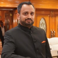 Vineet Pant Email & Phone Number