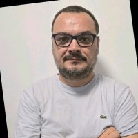 Ivan Vučković Email