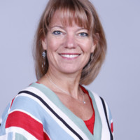 Calian Group Employee Dawn Lomer's profile photo