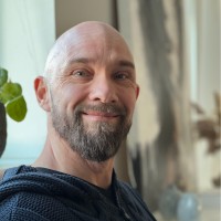 David Rosborg-Larsen Email & Phone Number