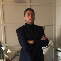Vik Tandon Email