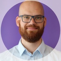 Victor Hallander Email