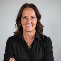 Sandy Jones Email & Phone Number