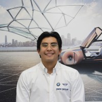 Mauricio MacIas Email