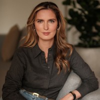 Iris Hofmann Email