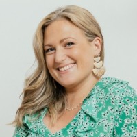 Gillian Davis Email & Phone Number