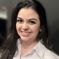 Bruna Poerschke Vilar Email