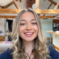 Random42 Scientific Communication Employee Eva Webb's profile photo