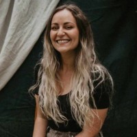 Jessie de Vries Email