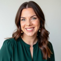 RAYMOND JAMES FINANCIAL SERVICES ADVISORS, INC. Employee Lauren Labiak's profile photo