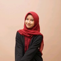 Arina Meitri Email