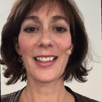 Annegien Dagneaux Email