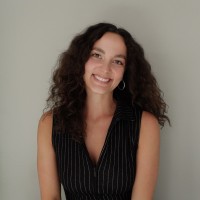 Peri Selik Email