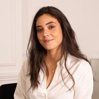 Lisa Guénand Email