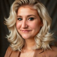 Mission: Ignite Employee Liz Warkentin's profile photo