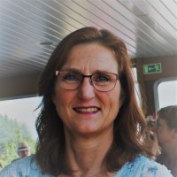 Iris van der Werf-Roos Email