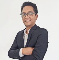 Renzo Villa Díaz Email