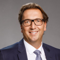 Ulrich Dörzbach Email