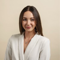 Chloe Carr Email & Phone Number