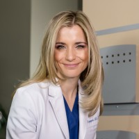 Manhattan Eye Employee Yuna Rapoport's profile photo