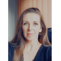 Isabelle Thooris Email