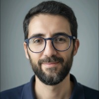 Vitor Vilar Email