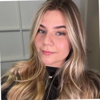 Giovana Cassari Email