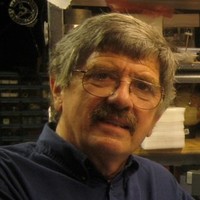 E-mail e número de telefone de Bill French