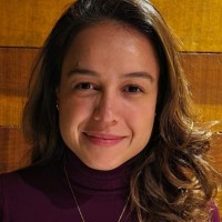 Rafaela Naves Email