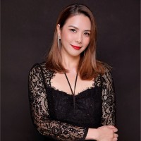 Maneerat Kumsri Email