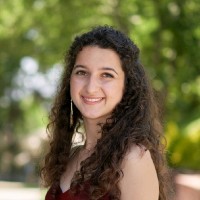 Meora Giusiano Email