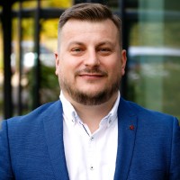 Tomasz Witkowski Email