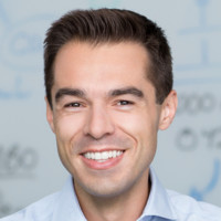 Attentive Employee Laszlo Korsos's profile photo