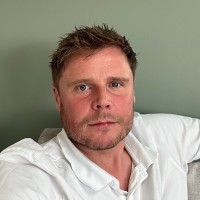 Stuart Hayes Email & Phone Number