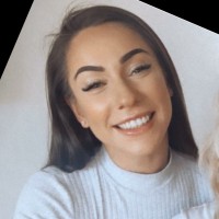 Shani Oakes Email