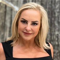 Iwona Gebert Email