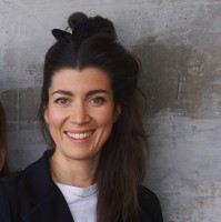 Maéva May Email