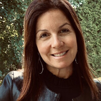 Headway Employee Debbie Singer's profile photo
