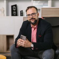 Bogdan Maruneac Email