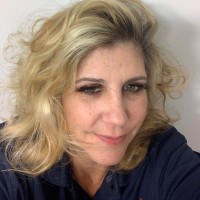 El Super Employee Debra Perez's profile photo