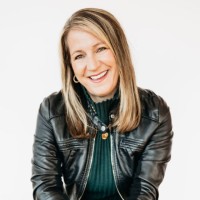 Mackey Creative Employee Cindy Oman's profile photo