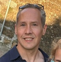 Jonathan Hayes Email